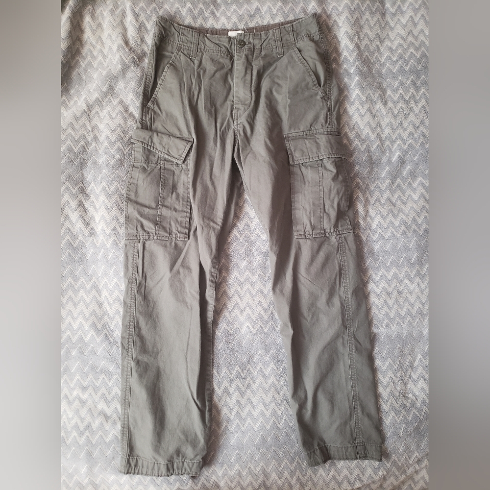 ⏰️LAST CHANCE⏰️H&M Cargo Pants